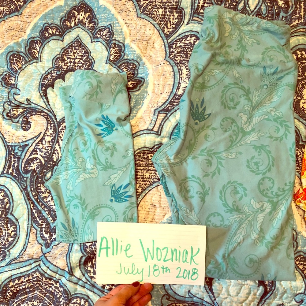 OS & SM LuLaRoe mommy and me set paisley vine!!